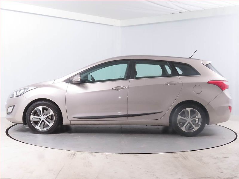 Škoda Superb (2021) Laurin&Klement 2.0 TDI - fotka 3 z 20