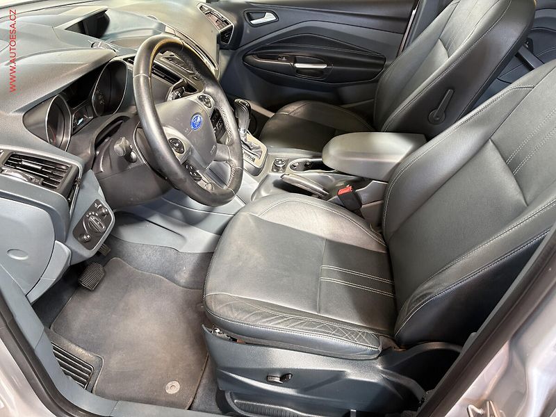 Ford C-MAX (2014) 2.0 TDCi, AT, xenon, autoAC - fotka 9 z 16