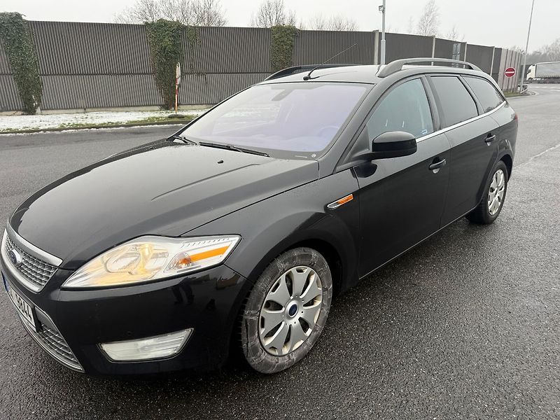 Ford Mondeo 2,0 TDCI GHIA KOMBI - fotka 1 z 17