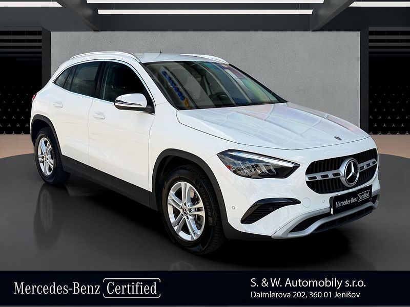 Mercedes-Benz GLA 220 4 MATIC - fotka 3 z 32