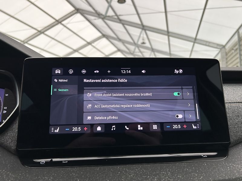 Škoda Octavia 2.0 TDI Top selection - fotka 14 z 32
