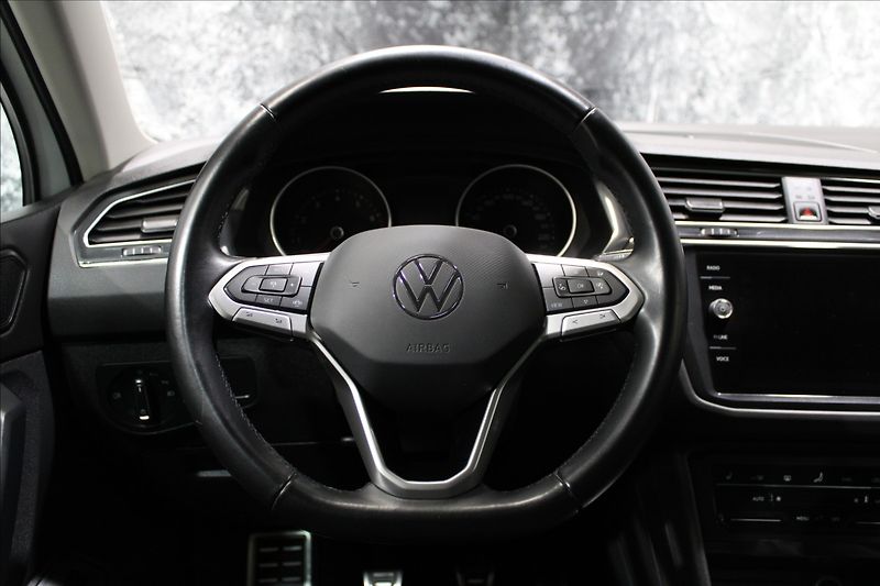 Volkswagen Tiguan 1,5 TSI Active 1.majitel - fotka 21 z 33