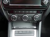Škoda Octavia (2014) 2.0TDi, Elegance, DSG, bixen - náhled 16