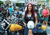 Spanilá jízda amerických historických vozidel a motocyklů v České Lípě.