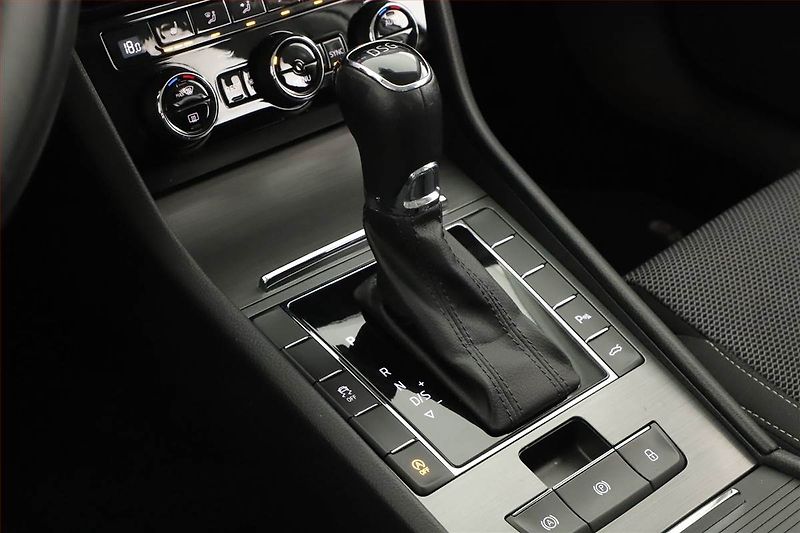 Škoda Superb (2019) 2.0 TDI, Automat, Serv.kniha - fotka 10 z 22