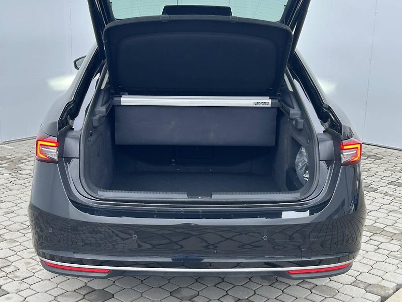 Škoda Superb L&K 7DSG 2,0TDI - fotka 25 z 26