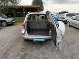 Toyota RAV4 2.2 D4-D 4x4 KLIMA  REZERVACE - náhled 9