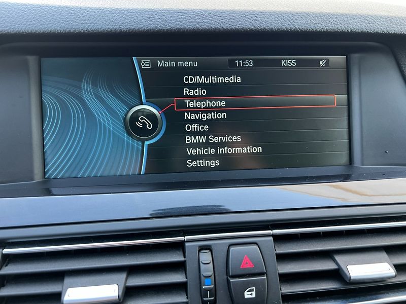 BMW Řada 5 (2012) 520d 135kW F11! ČR! - fotka 26 z 30