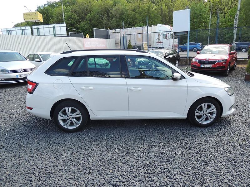 Škoda Fabia (2022) 1.0TSi,70kw,Tour,výbava,ČR1maj - fotka 4 z 51