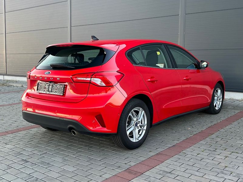 Ford Focus (2021) 1.0 EcoBoost-P.KAMERA - fotka 4 z 49