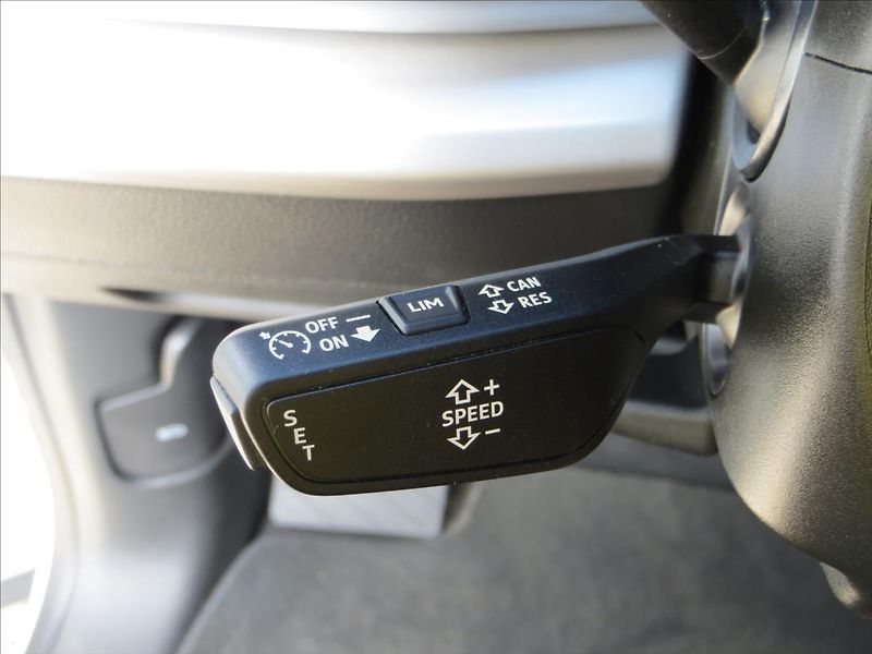 Audi Q8 3,0 TFSI quattro tiptronic 250 - fotka 23 z 29
