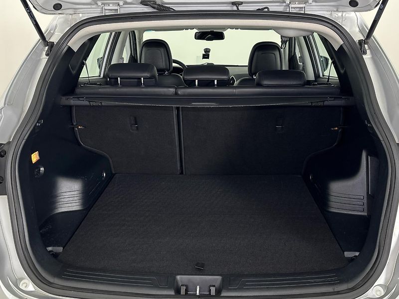 Hyundai ix35 SUV - fotka 10 z 27