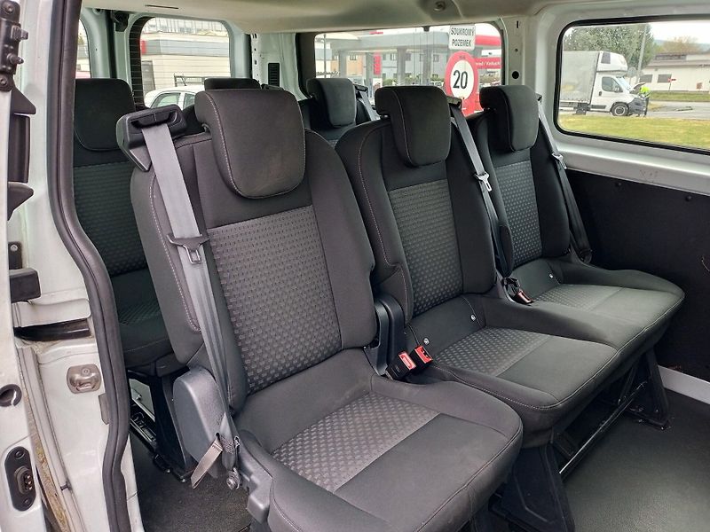 Ford Transit Custom (2020) Custom L2 Kombi - 9 míst - fotka 11 z 16
