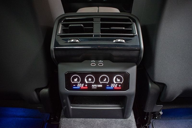 BMW Řada 5 540d xDrive ///M*HK*ČR*ZÁRUKA - fotka 15 z 58