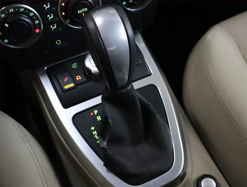 Land Rover Freelander (2011) 2.2 SD4, 4X4, Automat - fotka 13 z 19