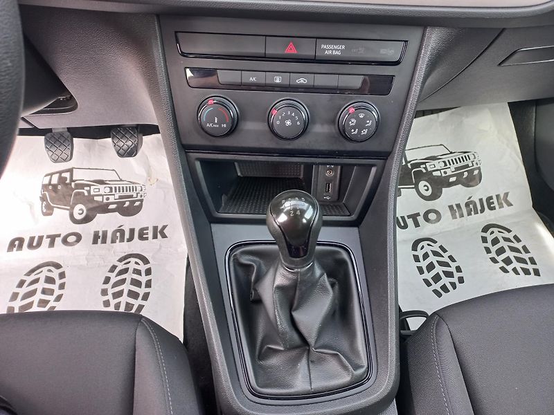 Seat Leon (2017) 1.2TSi 63kW ČR - fotka 17 z 18