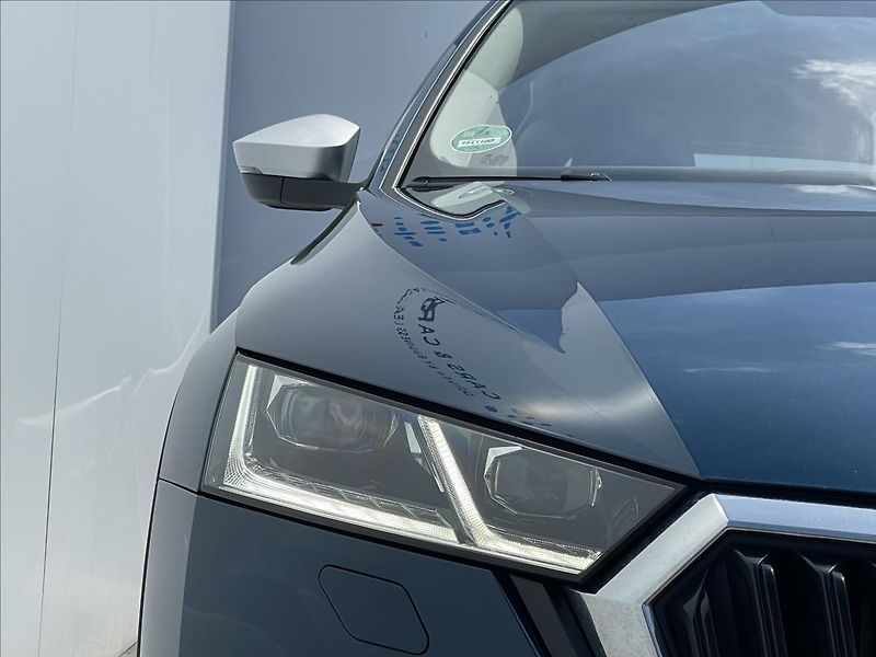 Škoda Octavia 2,0 TDI DSG 4x4 Scout TAŽNÉ - fotka 21 z 24