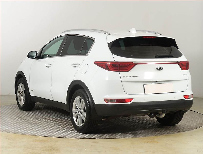 Kia Sportage (2016) 2.0 CRDi, 4X4, Automat - fotka 4 z 23
