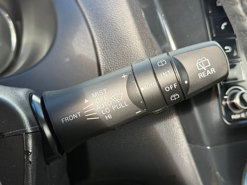 Mitsubishi Space Star (2025) 1.2 MIVEC 52 kW Invite CVT - fotka 19 z 22