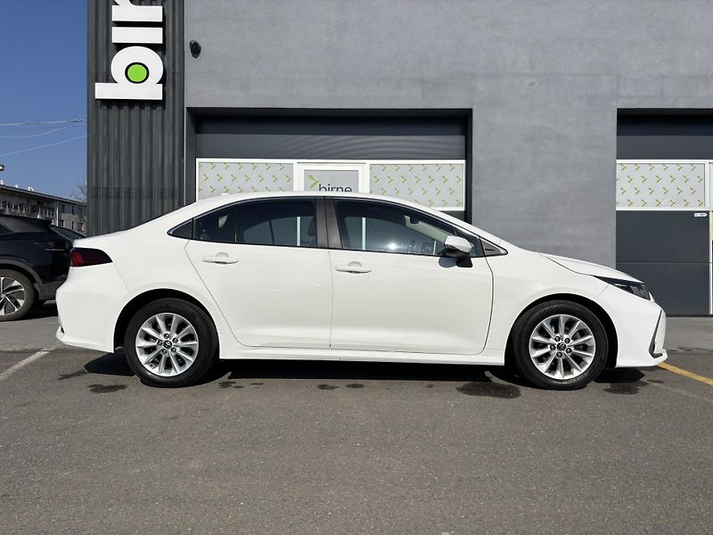 Toyota Corolla (2023) Sedan Comfort 1.5 (92 kW) AUT - fotka 2 z 19
