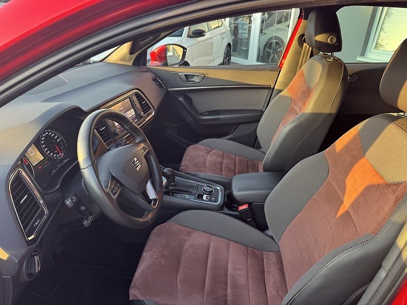Seat Ateca (2016) 1.4TSi DSG LED Navi Kamera - fotka 22 z 48