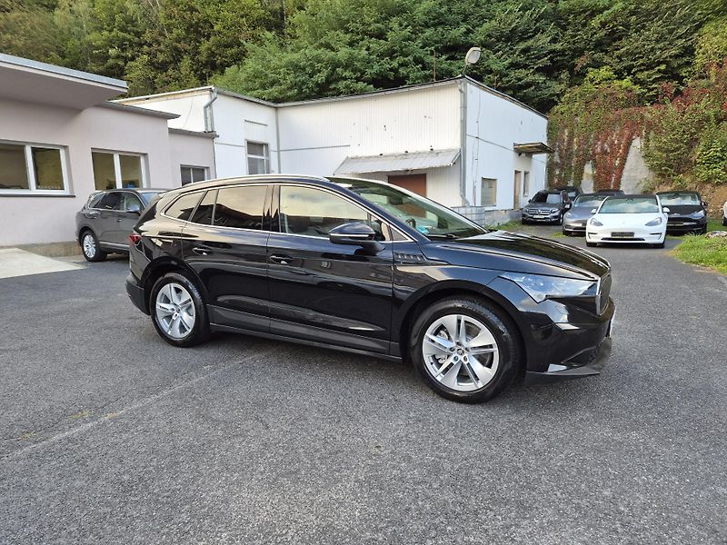 Škoda Enyaq 150kw, iV80 19ALU TZ SOH 92% - fotka 3 z 48