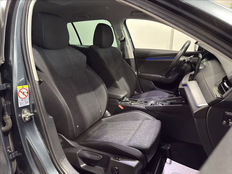 Škoda Octavia 1,5   TSI DSG 110KW CLEVER TOP - fotka 32 z 41