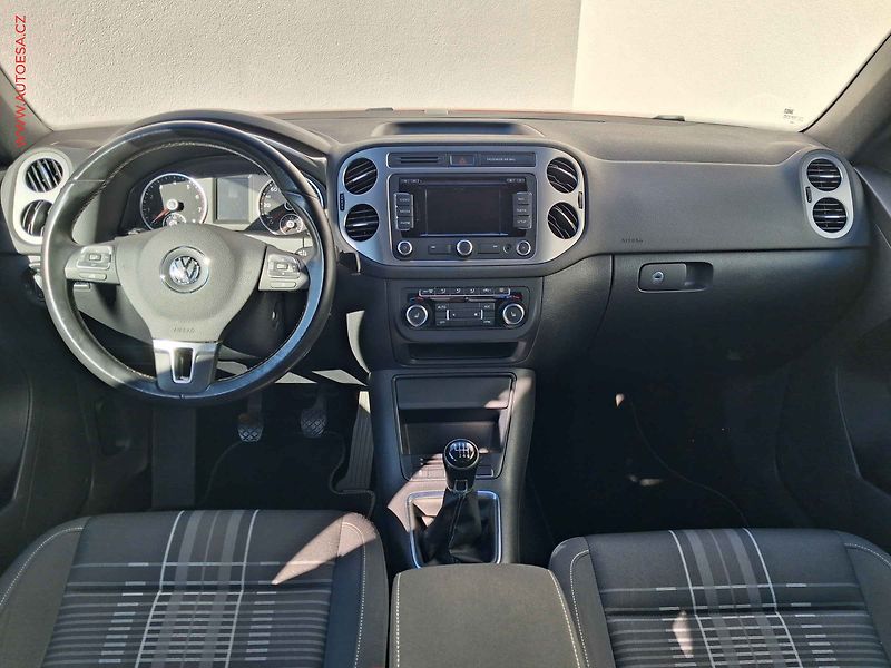 Volkswagen Tiguan (2015) 1.4 TSi 4motion, Lounge - fotka 8 z 19