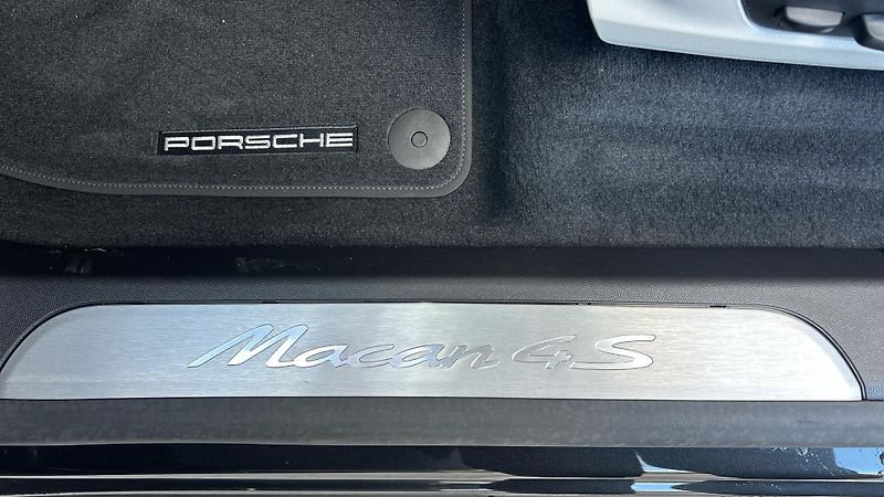 Porsche Macan 4S - fotka 19 z 29
