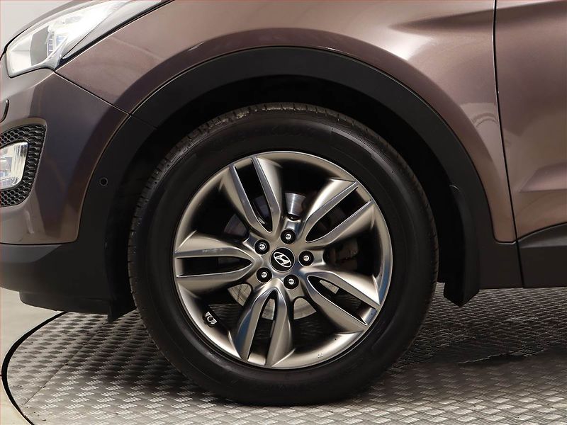 Hyundai Santa Fe (2013) 2.2 CRDi, 4X4, Automat - fotka 13 z 18