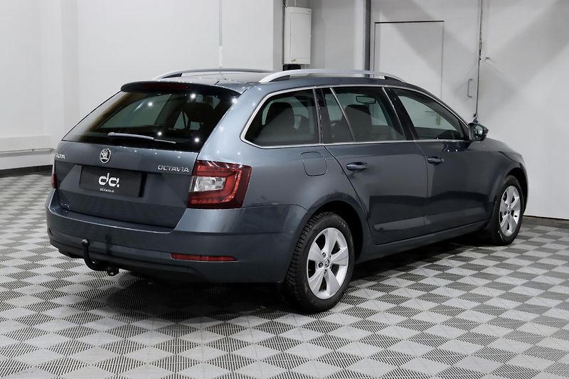 Škoda Octavia 3 FL Combi 1.5 TSI 110 kW DSG - fotka 6 z 39