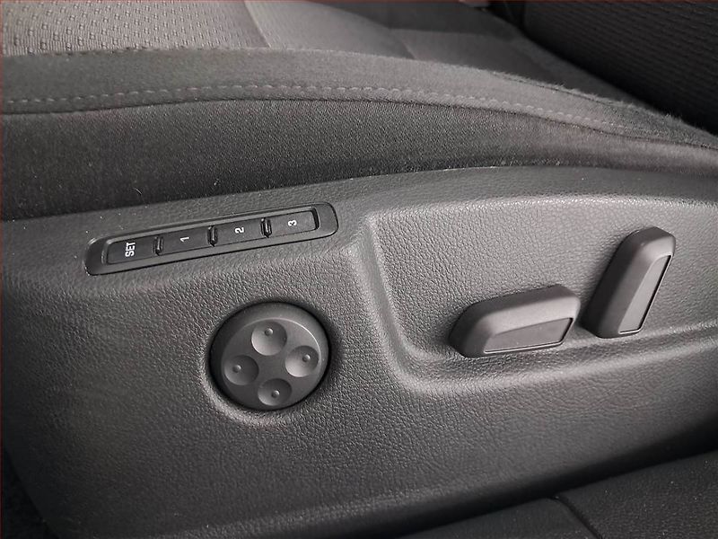 Škoda Superb (2008) 2.0 TDI, Navi, Tempomat - fotka 22 z 23