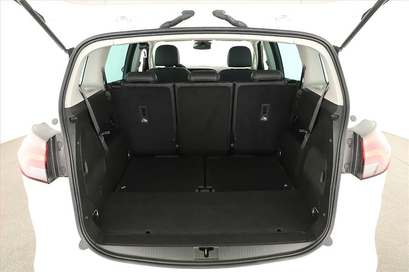 Opel Zafira (2019) 1.6 Turbo, 7 míst, Navi - fotka 14 z 14