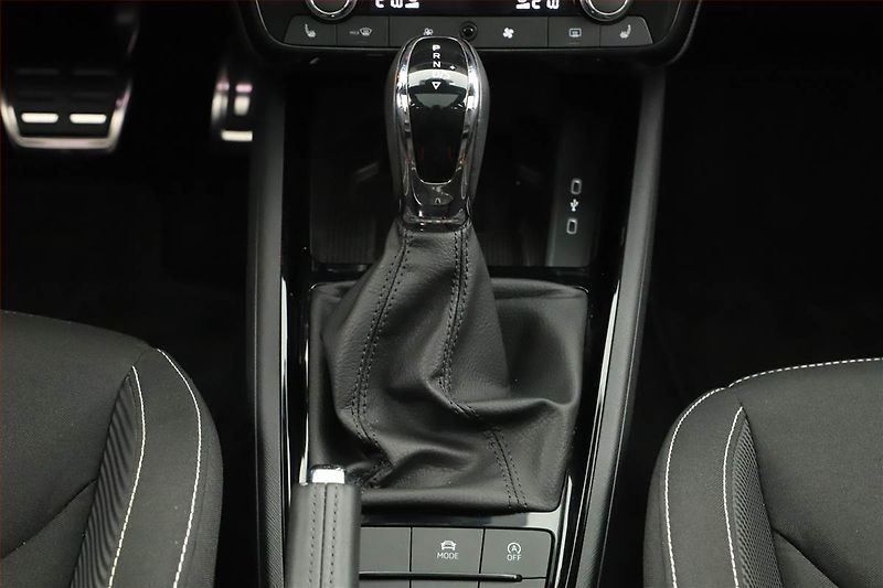 Škoda Kamiq (2026) 1.0 TSI, MONTE CARLO, AUTOMAT - fotka 12 z 18