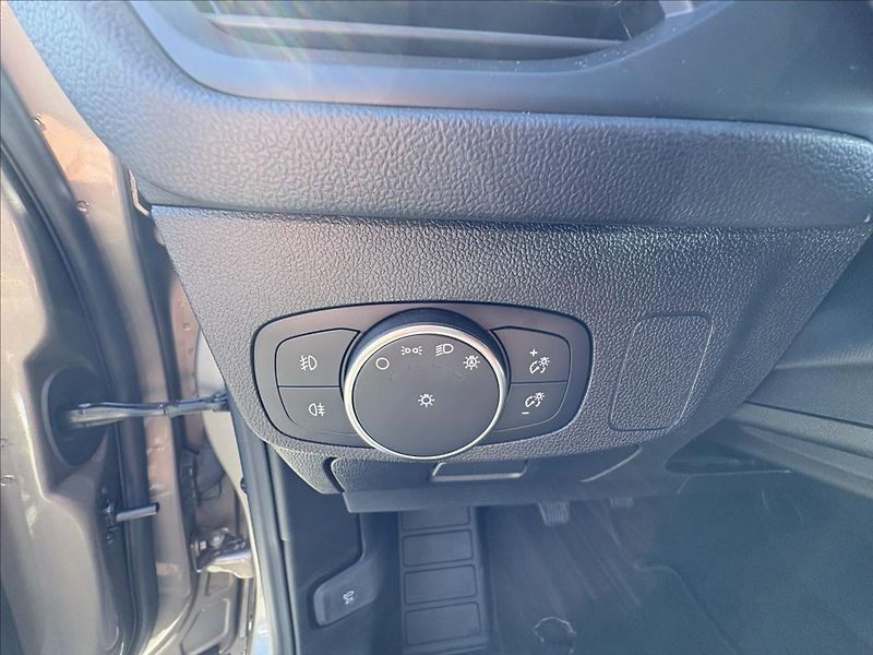 Ford Focus 1,5 TDCi88kW Led,ACC,Kamer,Výh - fotka 5 z 44