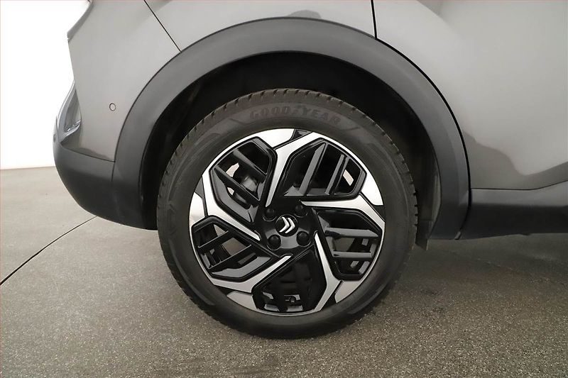 Citroën C4 (2023) 1.2 PureTech, Automat, Kůže - fotka 12 z 19