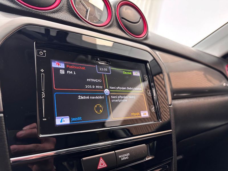 Suzuki Vitara (2017) Allgrip 1.4 boosterjet - fotka 16 z 31