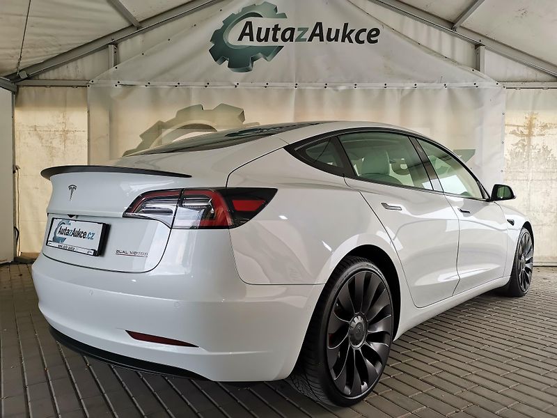 Tesla Model 3 (2021) 377KW Performance 39tkm DPH  - fotka 2 z 28