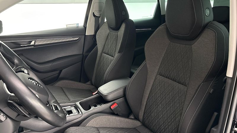 Škoda Karoq 2.0 TDI DSG 4x4 Style - fotka 15 z 29