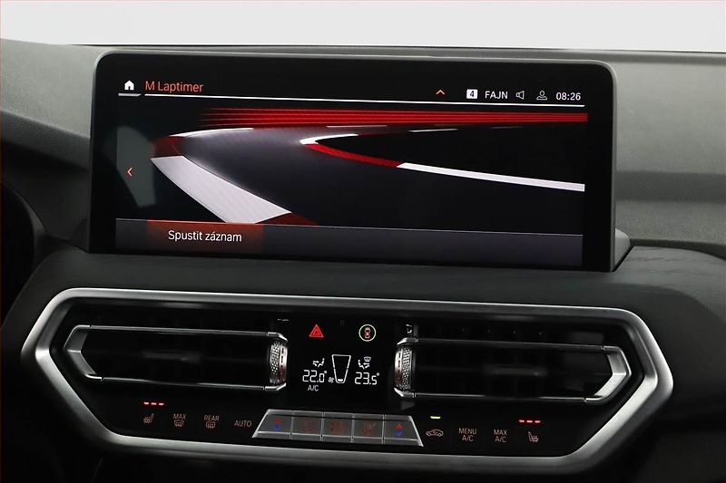BMW X4 (2024) xDrive20i - fotka 19 z 25