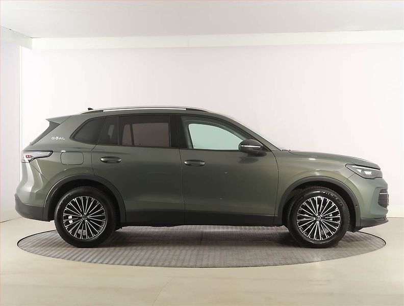 Volkswagen Tiguan (2025) Life 1.5 eTSI, digi klima - fotka 6 z 31