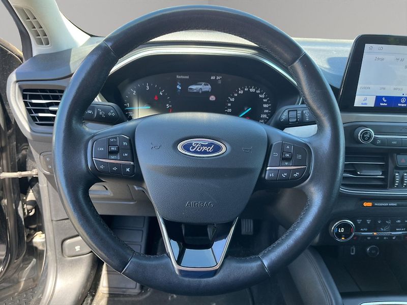 Ford Focus (2019) 1.5 EcoBlue 88kW, ČR, Navi - fotka 10 z 23