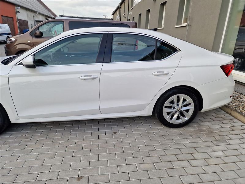 Škoda Octavia 2.0 TDI 110kW Style,ČR,1.Maj. - fotka 44 z 50