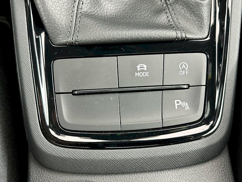 Škoda Kamiq (2025) DSG 1.0TSI 85kW Monte Carlo - fotka 23 z 33