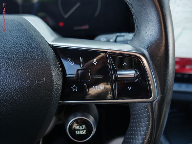 Renault Austral (2023) 1.3 TCe, ČR, Techno, navi - fotka 13 z 26