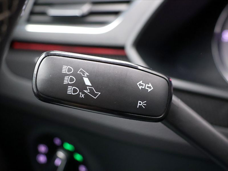 Škoda Superb 2,0 TDI DSG 4x4 Sportline - fotka 19 z 39