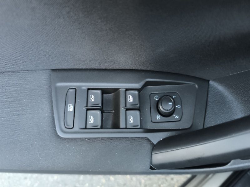 Volkswagen Tiguan 1.5 TSi DSG MaratonEdition - fotka 13 z 25
