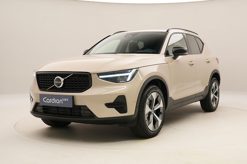 Volvo XC40 (2026) B3 AUT DARK ULTRA  - fotografie inzerátu