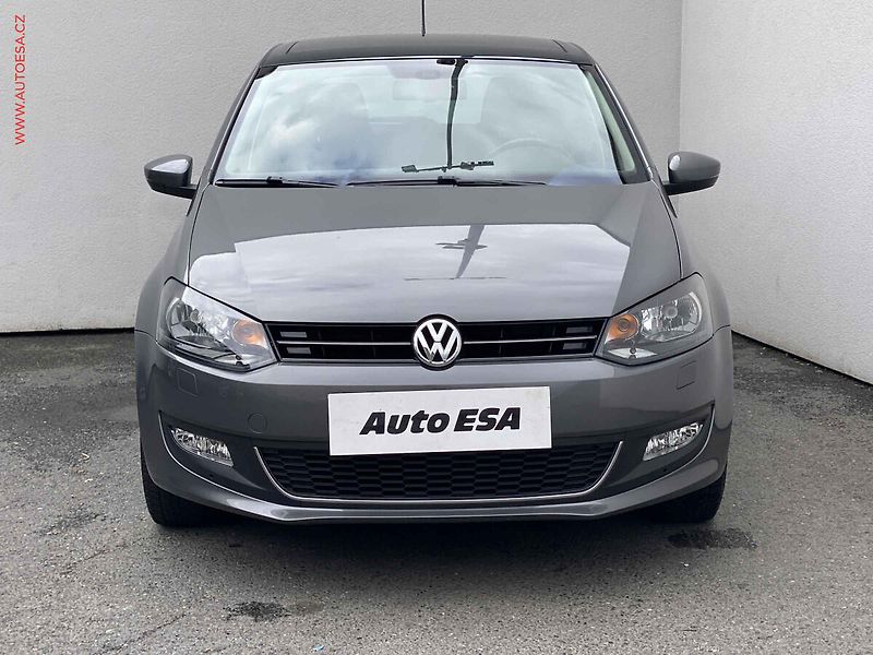 Volkswagen Polo (2013) 1.2, Life, šíbr, p.čidla - fotka 2 z 17