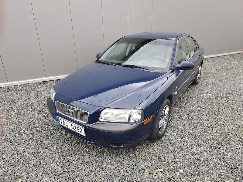 Volvo S80 - fotka 2 z 18
